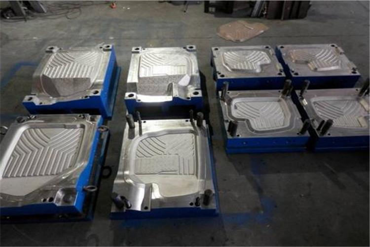 冷卻液應具有良好的性能，水已被證明是對熱塑性塑料件加工理想的冷卻液
