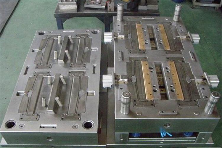 模具從設計到檢測是一個復雜的過程，隨著模具行業的發展，在注塑模具設計方面也需要越來越多新技術的投入