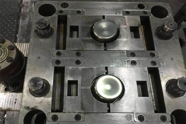 模具加工中心可以按照三維制圖軟件道圖紙自動加工模具 模具加工中心可以按照三維制圖軟件道圖紙自動加工模具